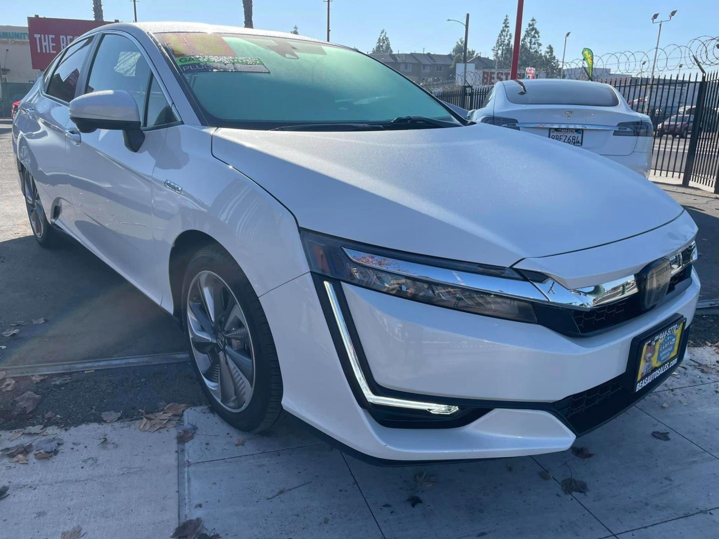 2018 WHITE /White Gold Honda Clarity (JHMZC5F13JC) , located at 744 E Miner Ave, Stockton, CA, 95202, (209) 944-5770, 37.956863, -121.282082 - Photo#0